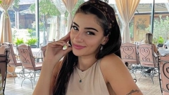 DARKOVI DRUGOVI MUVAJU MARINU GAGIĆ! Lazićeva bivša verenica glavna tema u selu, nema mira od momaka nakon raskida sa pevačem!