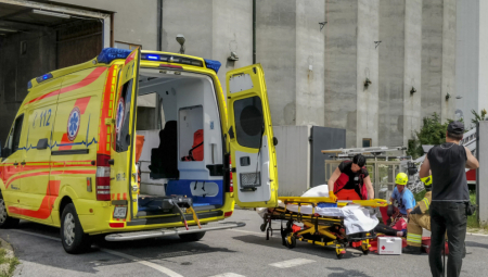 TRAGEDIJA U SLOVENIJI Dete preminulo u užarenom automobilu, vrata bila zaključana, nije mu bilo spasa