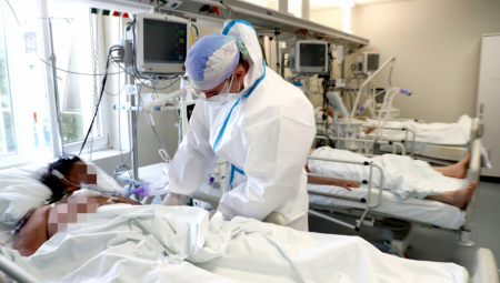 SIMPTOMI DUGOG KOVIDA Posledice korone zaraženi osećaju mesecima