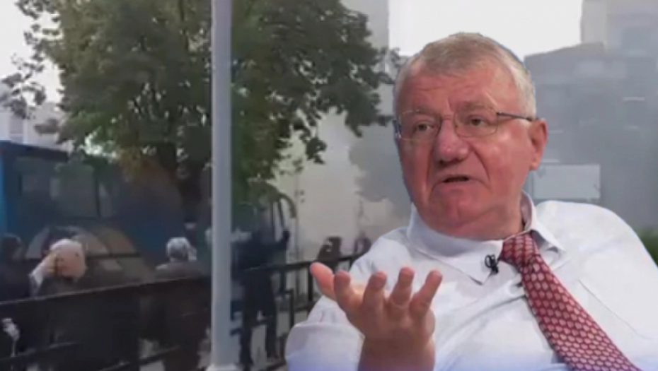 ŠEŠELJ OŠTRO O NAPADU NA SRBE Juče je puštena krv, a evo koja zapadna sila stoji iza svega i sprema veliko zlo na Balkanu