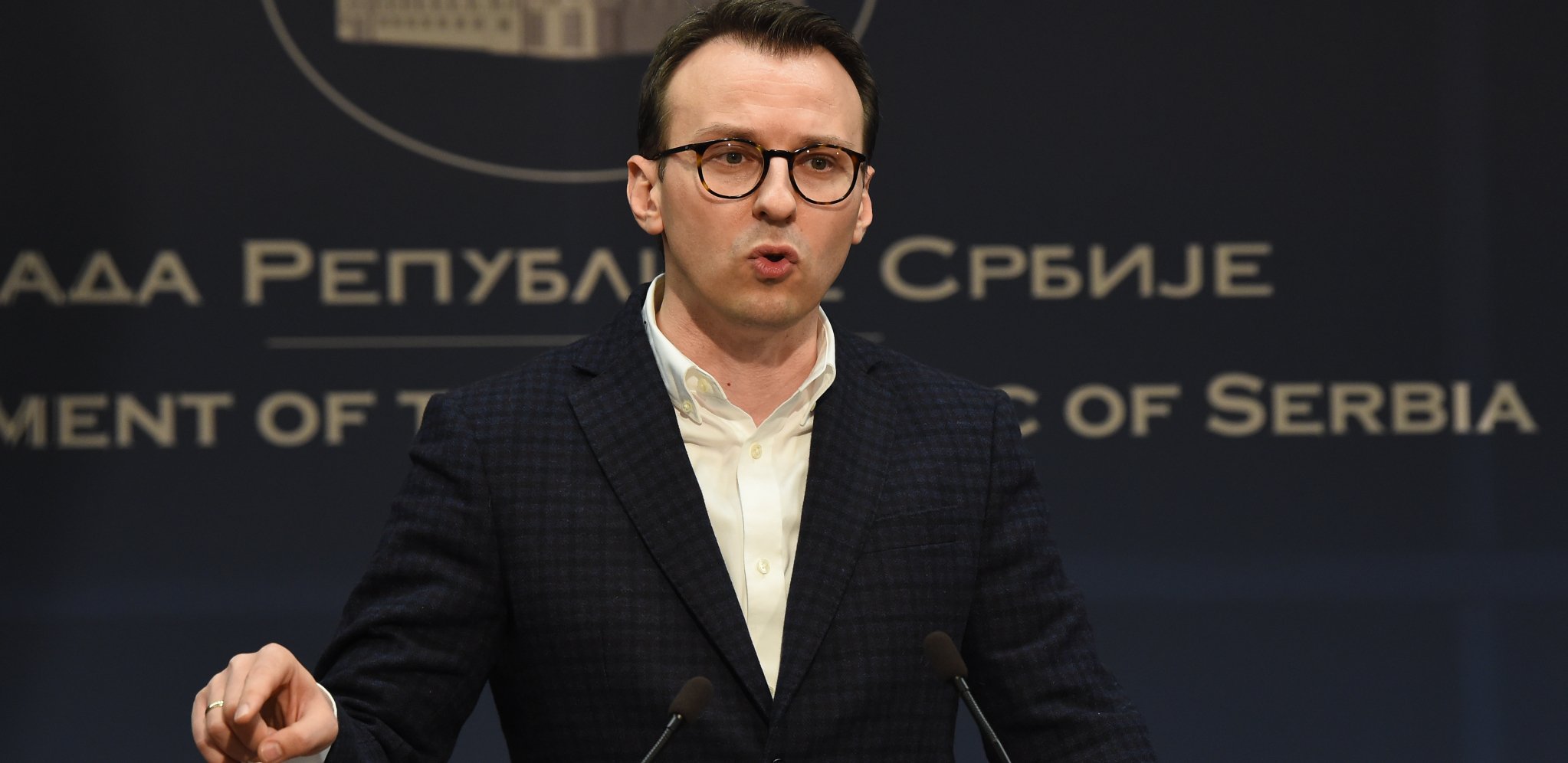 ZVECKAJU ORUŽJEM I PRETE SRPSKOM NARODU Petković upoznao Hila o protivpravnim potezima Prištine