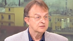 TROJE DECE NA RESPIRATORIMA: Doktor Vukomanović objašnjava zašto sve više mališana ima težak oblik korone