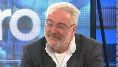KOLIKO ZAPRAVO TREBA DA PIJEMO VODE Dr Nestorović progovorio o mitu "2 litra vode" i dao savet zlata vredan