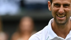 NIJE MOGAO DA VERUJE! Nole u Parizu dobio poklon koji ga je oduševio! (FOTO)