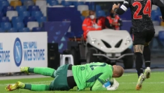 KAŽEŠ VANJA A MISLIŠ SERGEJ! O potezu našeg golmana bruji Italija, ovo je sjanjo! (VIDEO)