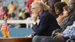 VENGERA OPTUŽUJU ZA RASIZAM Izjava slavnog trenera podigla veliku prašinu