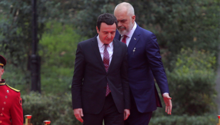 PODELA U ALBANSKIM REDOVIMA Rama ne može da smisli Kurtija, i za to ima dobar razlog