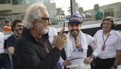 TRESE SE NAJBRŽI CIRKUS NA SVETU Kontroverzni dedica najavio povratak (FOTO)