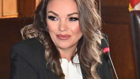 "SRBIJA JE PRIMER ZEMLJE SA NAJVEĆIM BROJEM INTEGRISANIH IZBEGLICA"  Do kraja godine oko 500 porodica useliće se u svoje domove