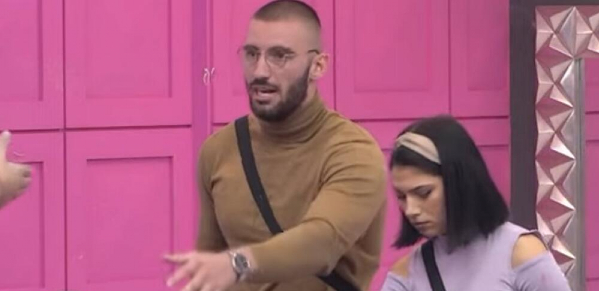 ŽENA NE PRIČA SA MUŠKARCIMA I UVEK SEDI KOD KUĆE! Javnost šokirana nakon Mensurovih skandaloznih izjava, niko ne može da veruje šta je izgovorio!