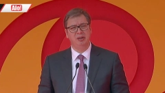 Vučić: Ja sam za obaveznu vakcinaciju! Pogledajte samo šta rade, stavljaju Pavlovićevu mast u nos... (VIDEO)
