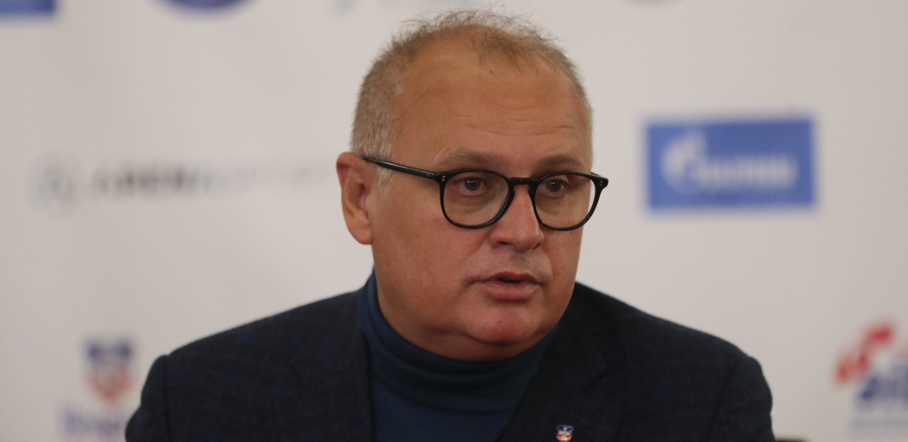 NE KRIJE ODUŠEVLJENJE Vesić prezadovoljan izborom za člana predsedništva SNS
