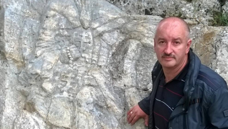 DŽONIĆI U PRITVORU