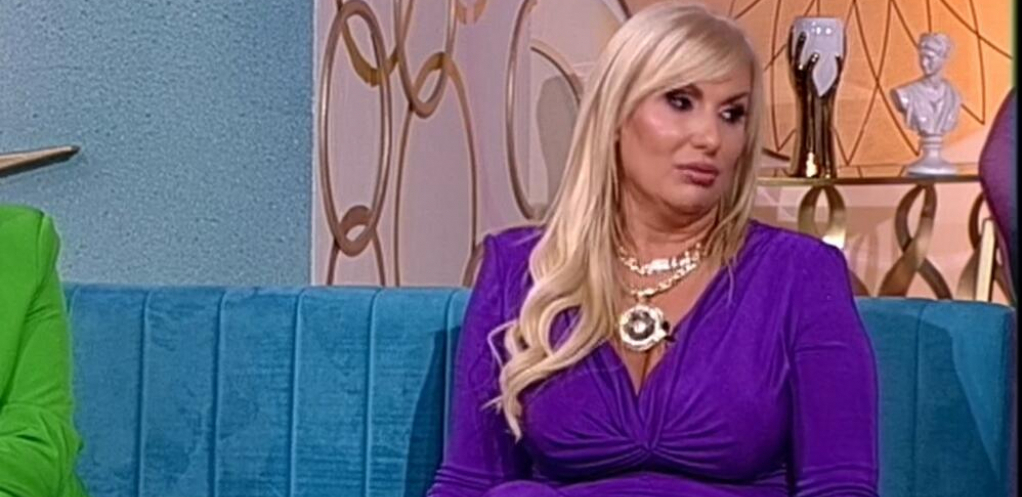 PEVAČICA DIKTIRA MODNE TRENDOVE Elma Sinanović još pre par godina ovako je nosila veš, a danas je kopiraju mnoge svetske ličnosti (FOTO)