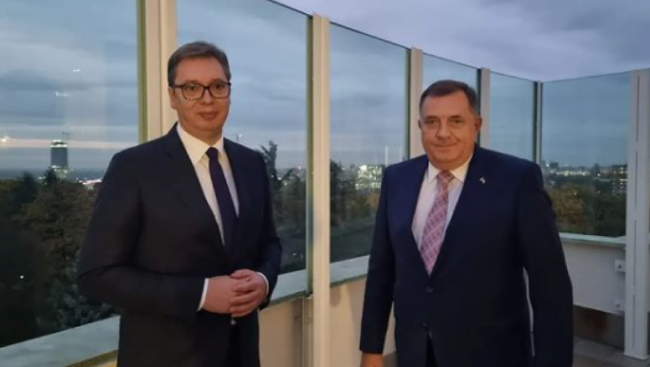 Dodik čestitao 13. rođendan SNS