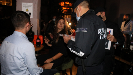 LAŽNE SERTIFIKATE NA UVID Prevara je nemoguća: Evo kako policija prepoznaje PODMETNUTE kovid propusnice