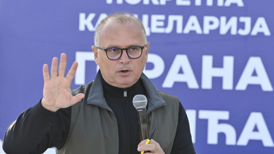 VESIĆ OBJAVIO BROJEVE TELEFONA Građani koji zbog blokada Nemaju komunalne usluge dase obrate Beokomu!