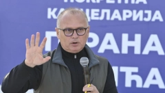 ŽIVOT NA TOČKOVIMA Vesićeva pokretna kancelarija za pet nedelja obišla skoro 40 lokacija