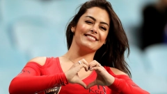 NAJČUVENIJA NAVIJAČICA Larisa je pomutila pamet planeti, a sada izgleda ovako (FOTO, VIDEO)