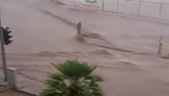BUJIČNE POPLAVE NA SEVERU IRAKA: Najmanje osam osoba izgubilo je život!