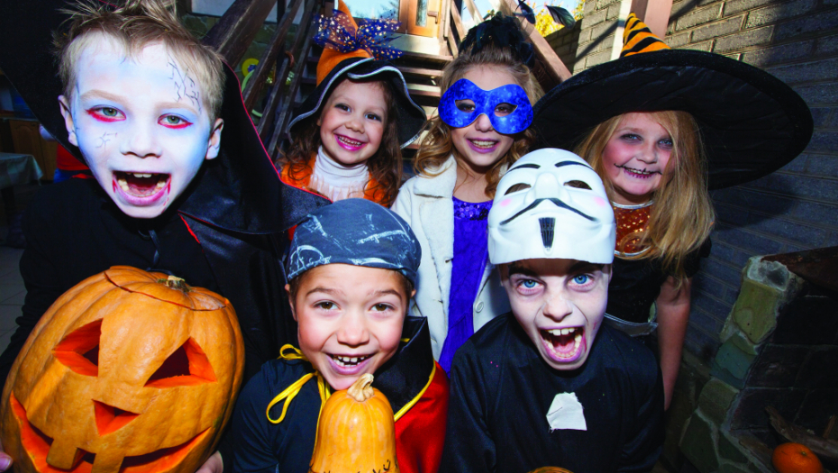 SATANIZAM Igraonice i vrtići teraju mališane da se maskiraju u čudovišta da bi praznovali Noć veštica: Od naše dece prave vampire