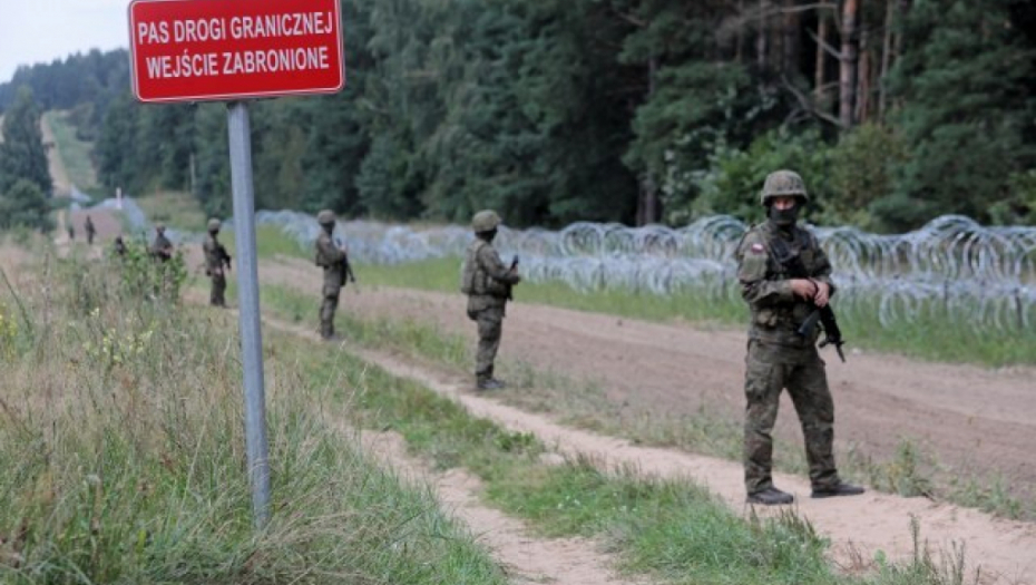 JEZIV PRIZOR NA GRANICI SA BELORUSIJOM! Pronađeno telo migranta, pored njega policija našla pasoš ove zemlje