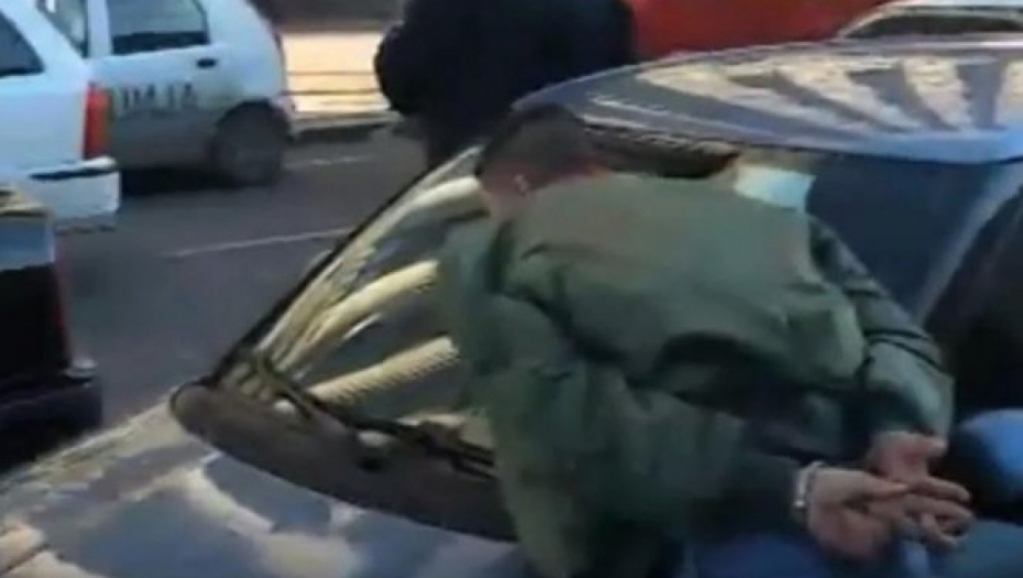 PAO DILER U SOKOBANJI! Sa sobom nosio kesicu amfetamina, policija u stanu pronašla i kokain