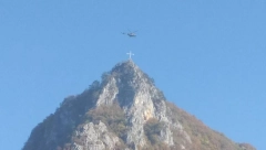 TAČNO KOD MANASTIRA MILEŠEVA Iznad najveće srpske svetinje zasijao simbol pravoslavlja (FOTO)