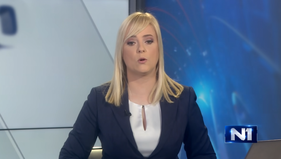 U ŽAKLINE SU KRATKE NOGE Ljudi, ova žena je oličenje laži, evo i 6 dokaza za to