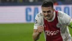 SRBIN JE HIT LIGE ŠAMPIONA! Tadić postigao gol, udario se "gde ne treba" pa se izvinjavao! Kada vidite kome, plakaćete od smeha! (FOTO)