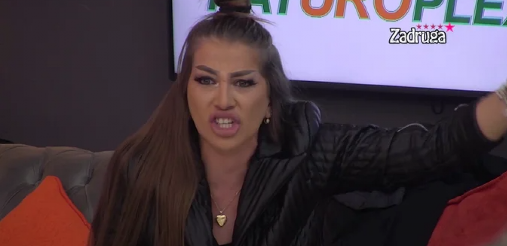 JAVNO KAŽEM, NE TREBA DA SE POMIRI SA BRATOM! Dalila šokirala javnost, ovo je dokaz da jeste bila protiv Dejanove porodice!