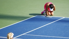 SOFIJA PREKINULA SPORTSKU KARIJERU Osvojila je Vimbldon bez izgubljenog seta, a sada umesto tenisa se skida!