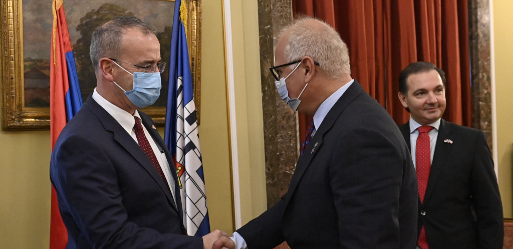 GORAN VESIĆ POSLE SASTANKA SA AMERIČKIM AMBASADOROM Naš zajednički i najvažniji projekat je spomenik Vudru Vilsonu (FOTO)