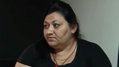 ĆERKA JOJ NASRNULA NA CIMERKU, A ONA RAZMIŠLJA O NOVCU Nakon tuče Maje i Milice, oglasila se Ana Veselinović: NEĆE DA ĆUTI, PA GUBI HONORARE