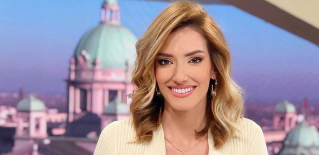 OSVOJILA JE TRI TITULE, BILA NAJBOLJA U SRBIJI Malo ko zna da se Jovana Joksimović bavila ovim sportom, imala je 10 kg viška, a ni ne slutite o čemu je reč