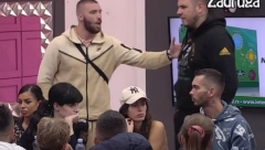 NISKI UDARAC ZA CARA Mensur sumnja da je Anđela htela da ga napravi ljubomornim sa Filipom, pa mu žestoko odbrusio!