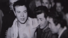 DRUŽIO SE SA TOMOM ZDRAVKOVIĆEM, DVA PUTA POGAĐAO LOTO SEDMICU, PRODAVAO KAFU Bio je proslavljeni srpski sportista, a 1999. godine pokazao je veličinu