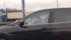 UHVAĆENI U LJUBAVNOM ZANOSU NA KVANTAŠU Policija sankcionisala ljubavnike, moraju da plate 20.000 dinara!