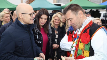 GRADONAČELNIK VUČEVIĆ NA KUPUSIJADI Futoški kupus najveći brend Novog Sada, treba da se ponosimo našim autohtonim proizvodima (FOTO)