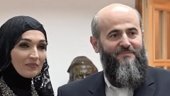 IMAO DVE ŽENE I SEDMORO DECE Zukorlić Umeju upoznao u Jordanu, a Elma važi za jednu od najlepših!