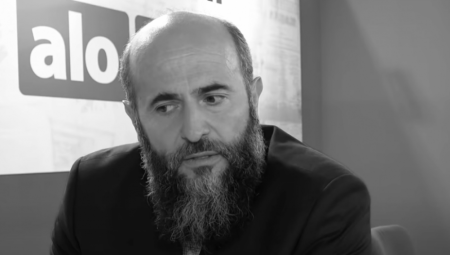 OGLASIO SE SIN MUAMERA ZUKORLIĆA Porodica oseća veliko olakšanje zbog toga što su stručnjaci potvrdili da je preminuo prirodnom smrću