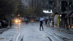 VIĐATE IH SVAKI DAN NA ULICI, A NE ZNATE DA SU U OPASNOSTI Kada vam priđe osoba i pomene novac okrenite SLEDEĆI broj