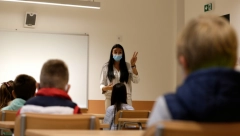 MINISTARSTVO PROSVETE SAOPŠTILO Od ponedeljka neposredna nastava u svim školama u Srbiji