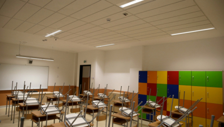 OGLASILA SE DIREKTORKA ŠKOLE U UŽICU Osmaci zlostavljali dečaka pa rekli da je "šala"