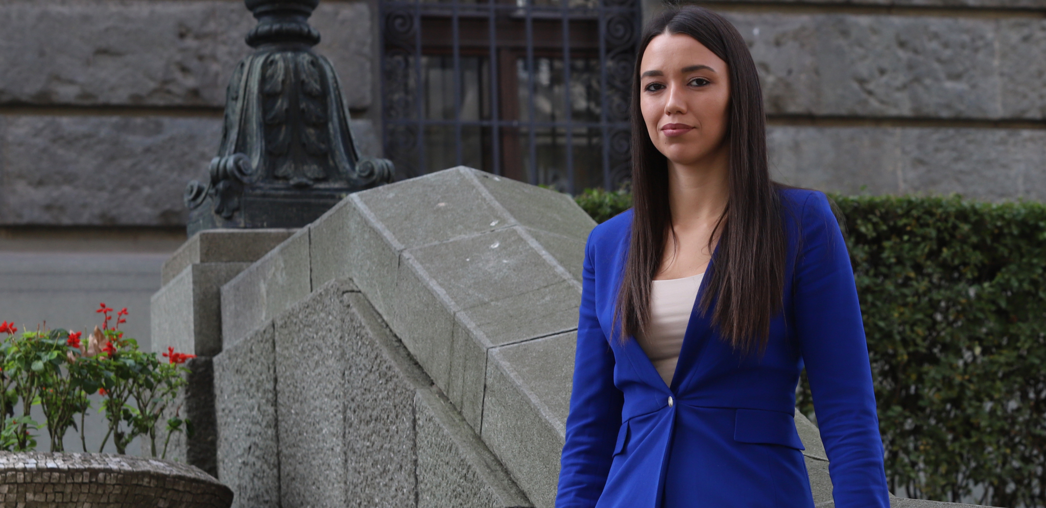 POSLANICE LEPOTICE Tokom maja će narodni tribuni sesti u skupštinske klupe (FOTO)