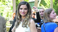 OVO SU RODITELJI MARIJE KARAN Otac doktor nije želeo da mu se ćerka bavi glumom! (FOTO)