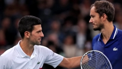 RUS IZGUBIO KOMPAS! Medvedev vređao Đokovićevog navijača!