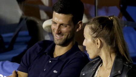 ĐOKOVIĆ UVEK U CENTRU PAŽNJE Nole odveo Jelenu na koncert, a tamo šok... (VIDEO)