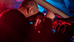 SAOBRAĆAJKA NA MOSTU BEŠKA Od siline udara vozilo se okrenuo za 180 stepeni (VIDEO)