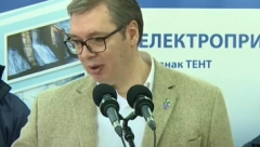 "PICULA NAM ZAMERA MURAL MLADIĆU?" Vučić pobesneo: Pre bih umro nego bio potrčko...